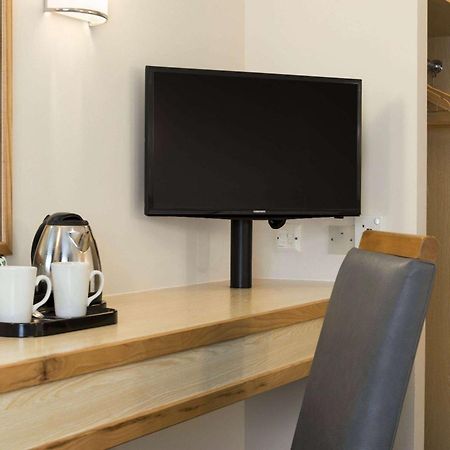 Days Inn Sutton Scotney North Экстерьер фото