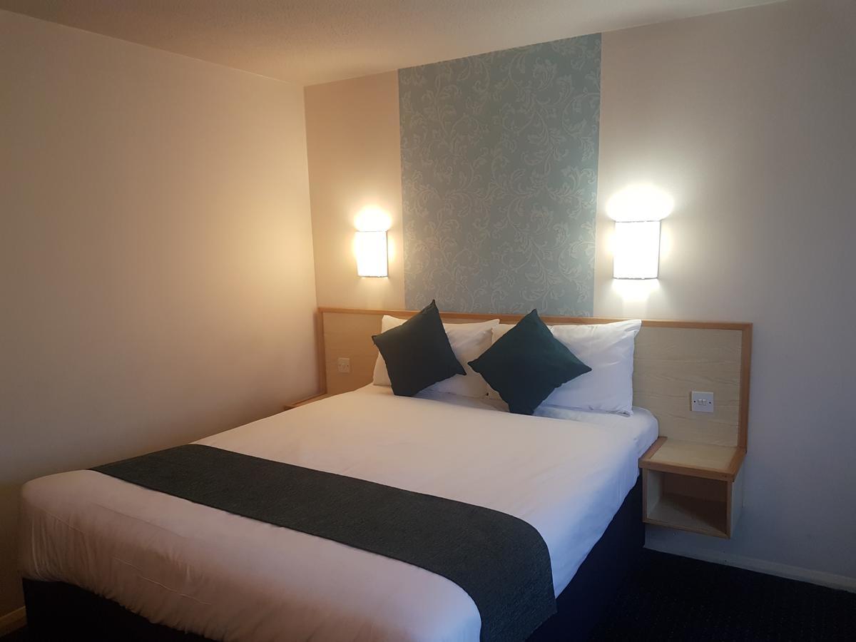 Days Inn Sutton Scotney North Экстерьер фото